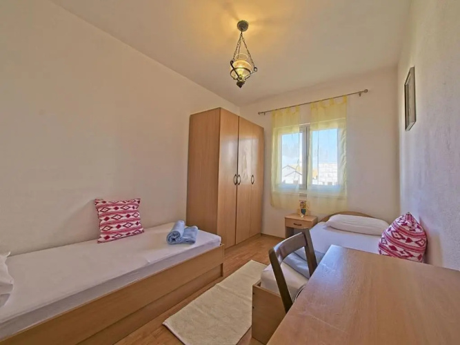 3 bedroom apartment Nik