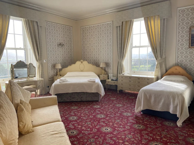 Baskerville Hall Hotel