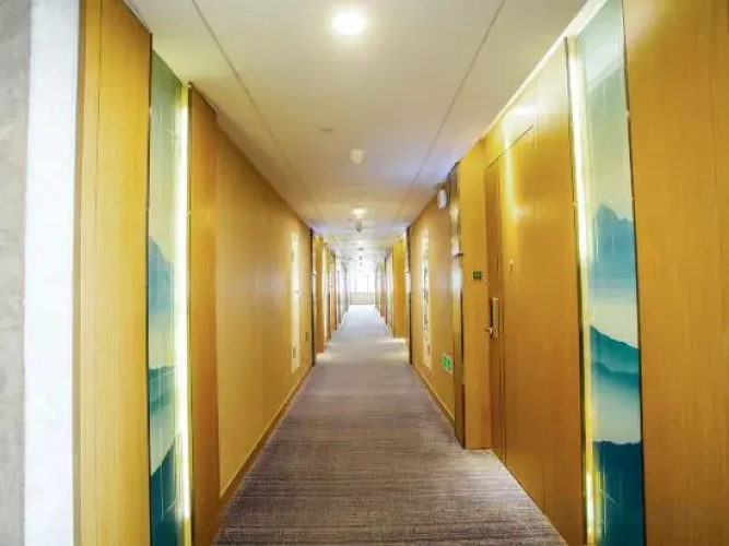 Zongheng Outlets Hotel