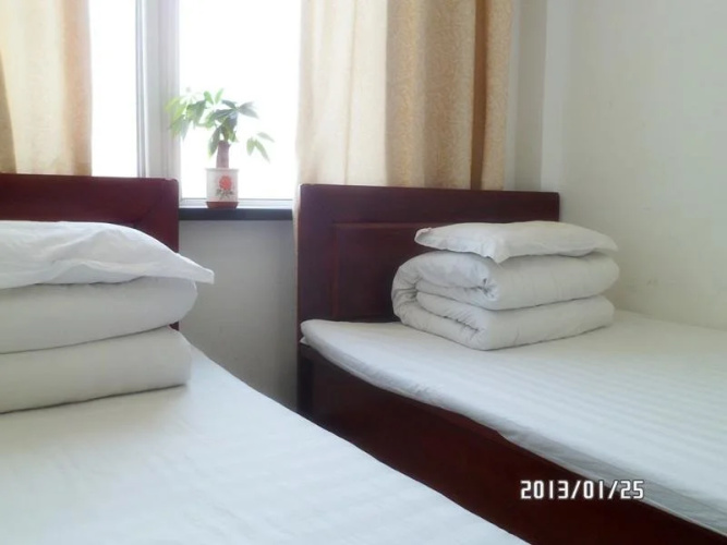 Yijia Hotel
