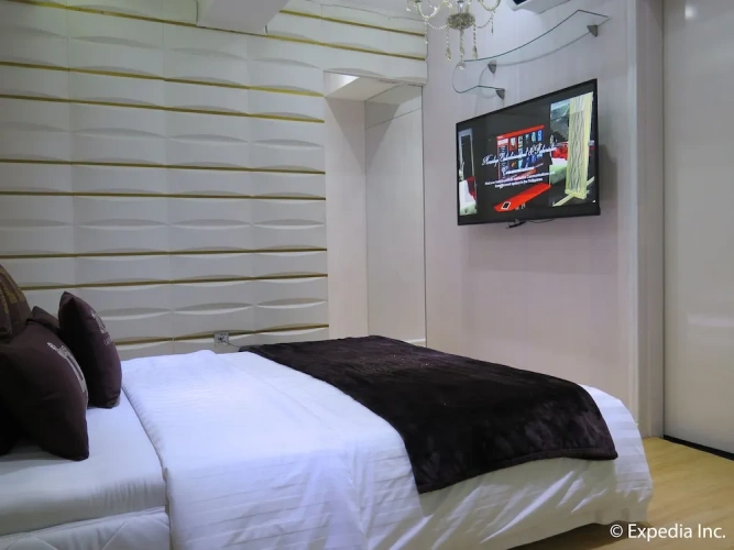 2 Bedrooms Luxury Apartment