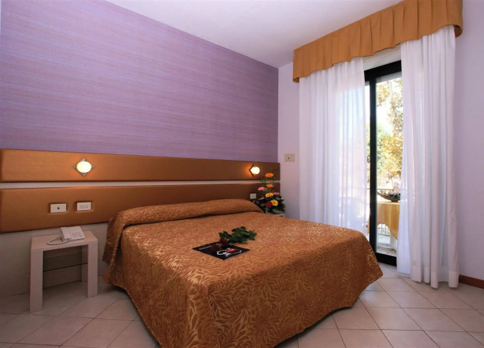 Hotel Athena