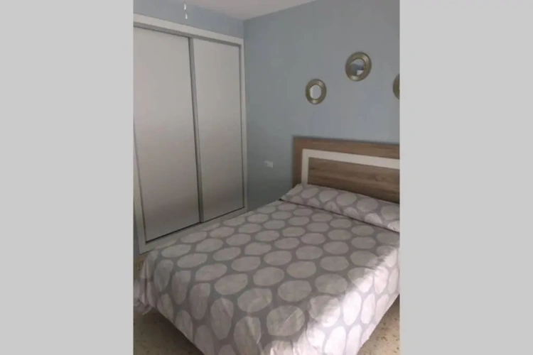 4 Bedrooms Cottage
