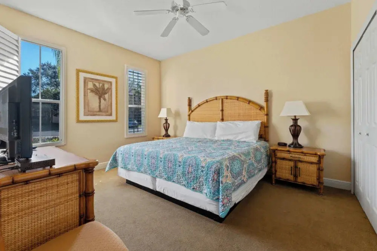 4 BDR in Regal Palms Resort!