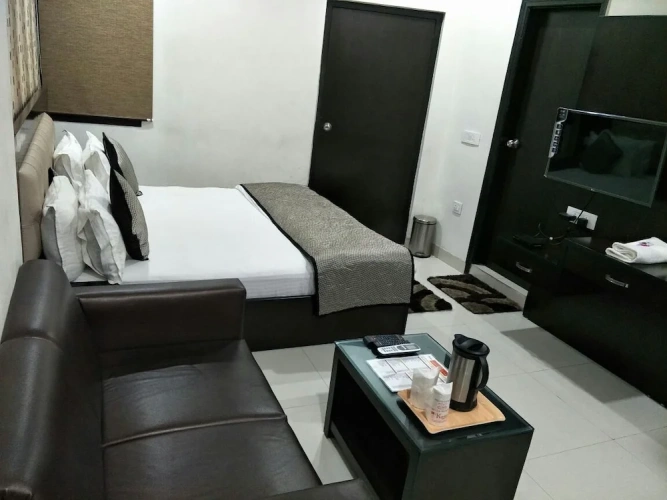 1 Bedroom Executive Double room with city view