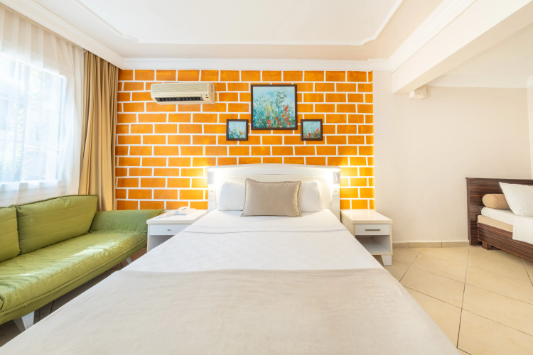 Nicholas Park Hotel