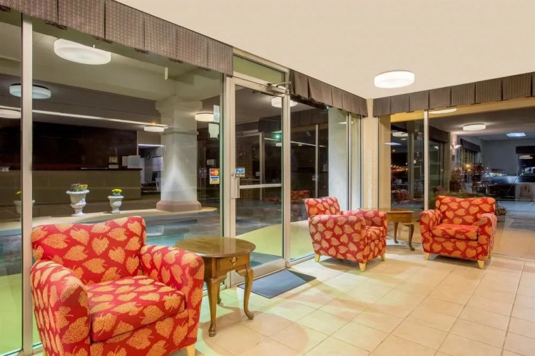 Days Inn Forsyth
