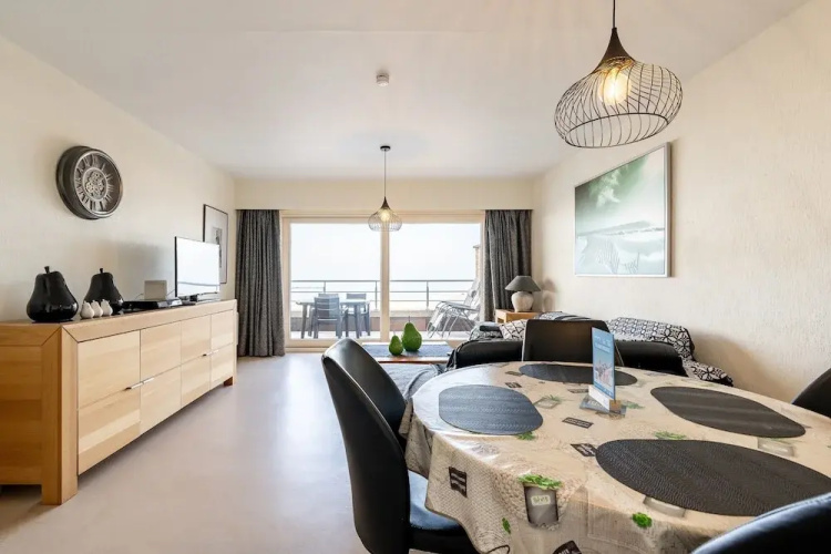 Seaview Apartment With Private Terrace