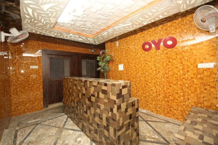 Collection O 29245 Hotel E Square
