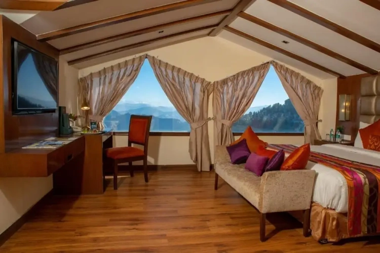1 Bedroom Royal Suite with mountain view