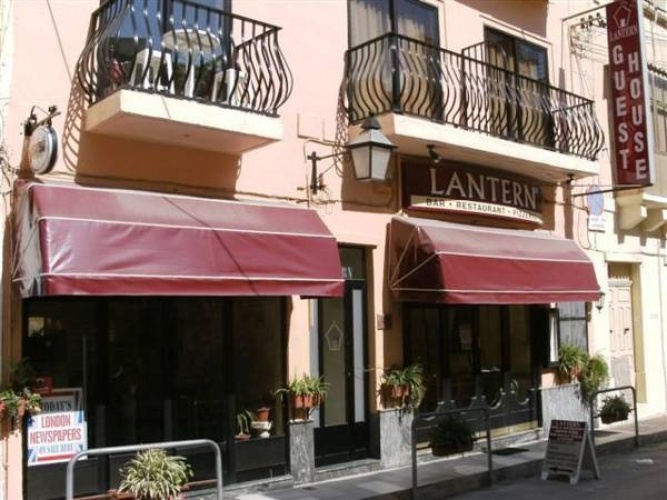 Standard Twin room with balcony