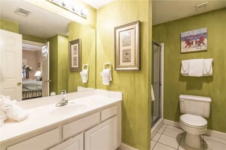 The Enclave 907 - 3 Br condo by RedAwning