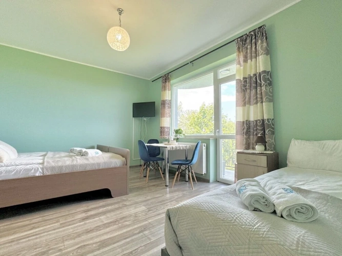 Standard Triple Basement room with balcony