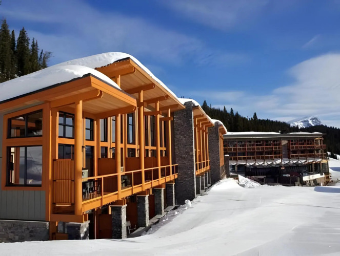 Sunshine Mountain LodgeOver view