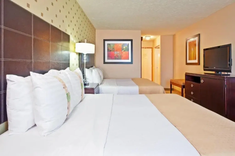 Quadruple Suite