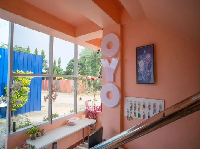 OYO 615 Cvp Hotel (Vaccinated Staff)