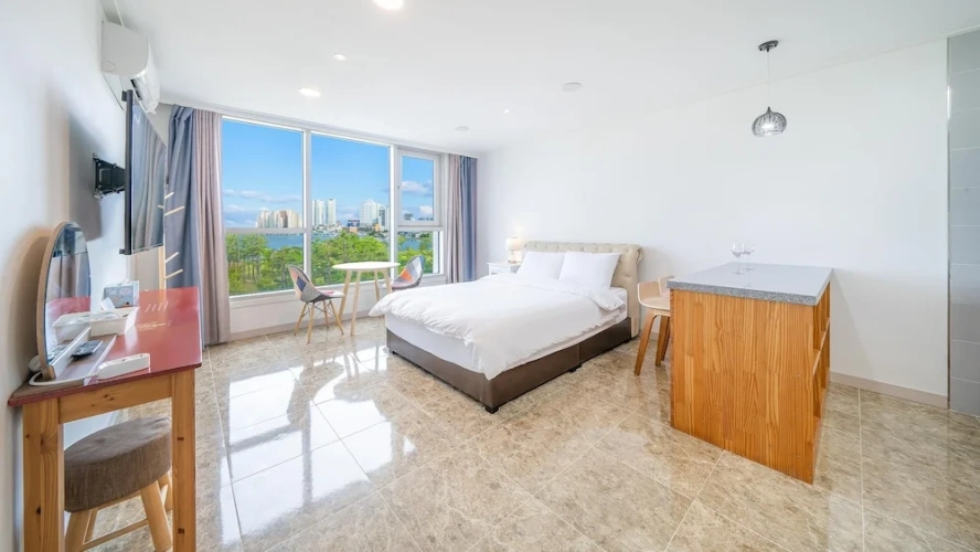 1 Bedroom Standard room with ocean view