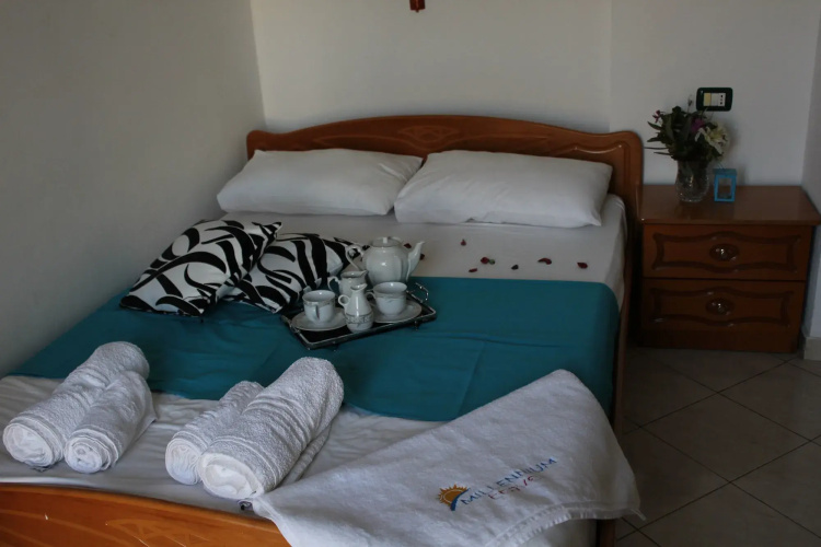 Hotel Holiday