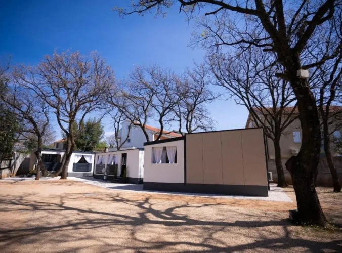 2 Bedrooms Cottage