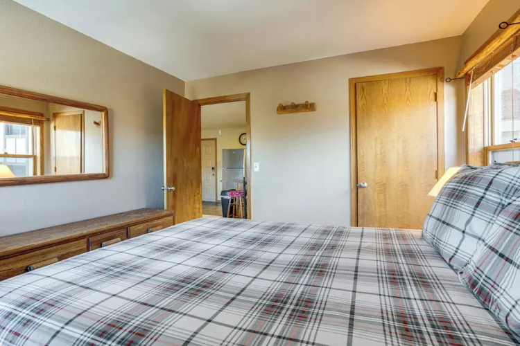 10 Mi to Keystone: Updated Mtn-view Condo