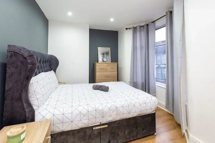 Lush Apartments 4 Bedroom House - Gilroy