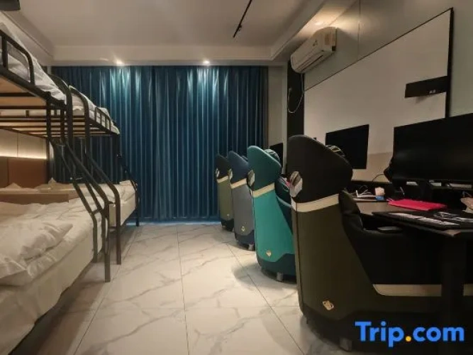 Bed in Dorm