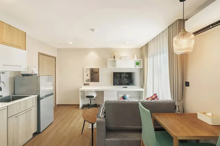 One bedroom Condo in Title V Condo 310