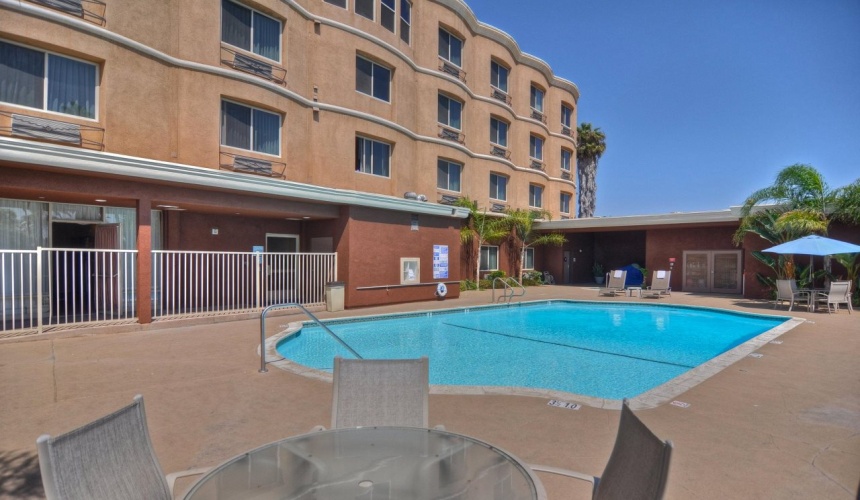 Holiday Inn Express San Diego South - Chula Vista photo 22