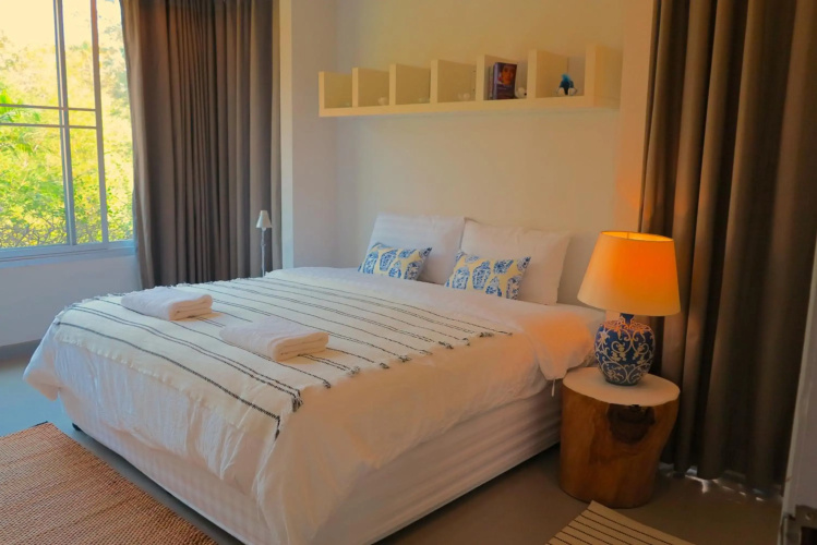 Front Samet Beach house with swimming pool