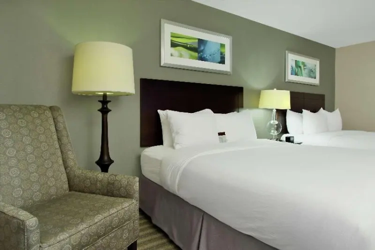 Standard Sextuple room