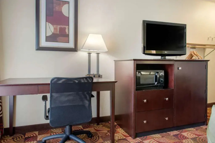 Quality Inn