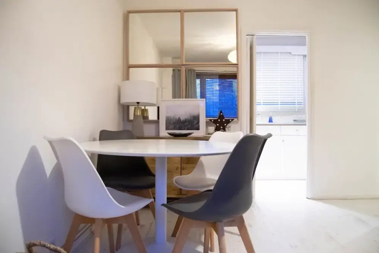 Beautiful Battersea Flat - 4 Guests