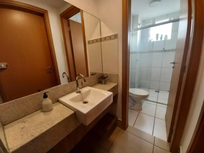 Apartamento com varanda gourmet e churrasqueira Caldas Nova