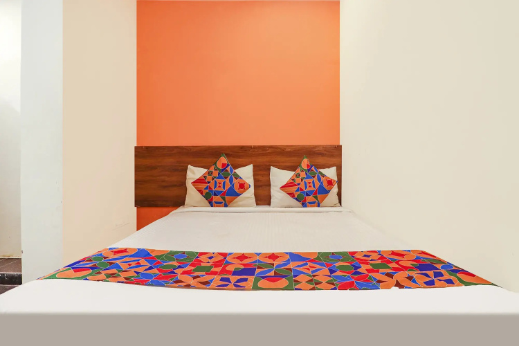 FabExpress Simra Relax Inn
