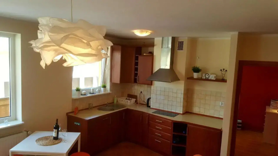 8APARTMENT