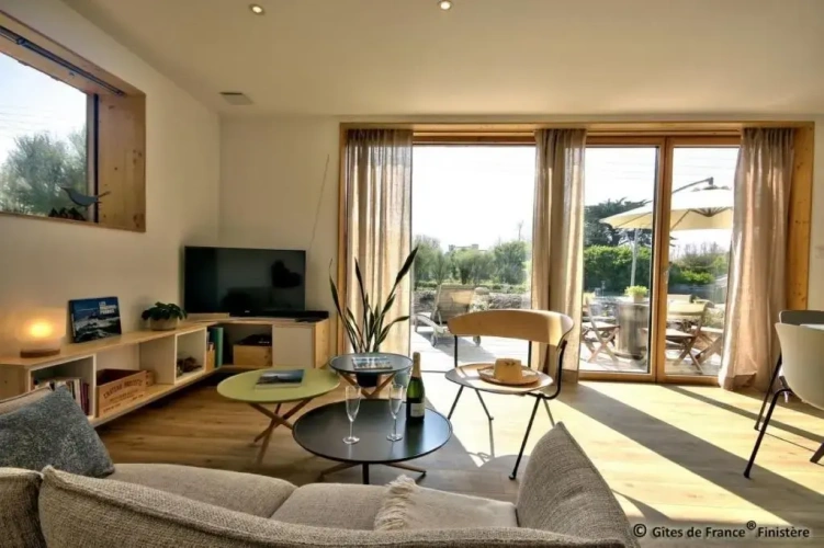 2 Bedrooms Cottage