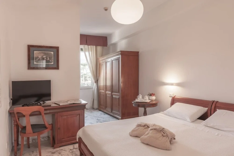 Small Double room
