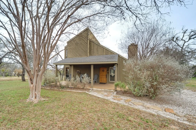 3 Bedrooms Cottage