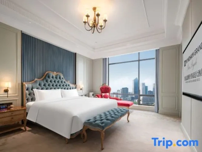 Deluxe Double Suite