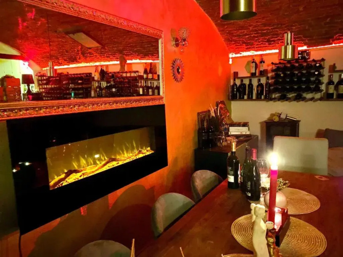 La Cave Rouge - fresh wine cave!