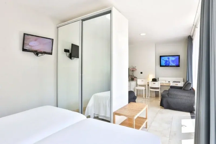 Quadruple Apartment with balcony