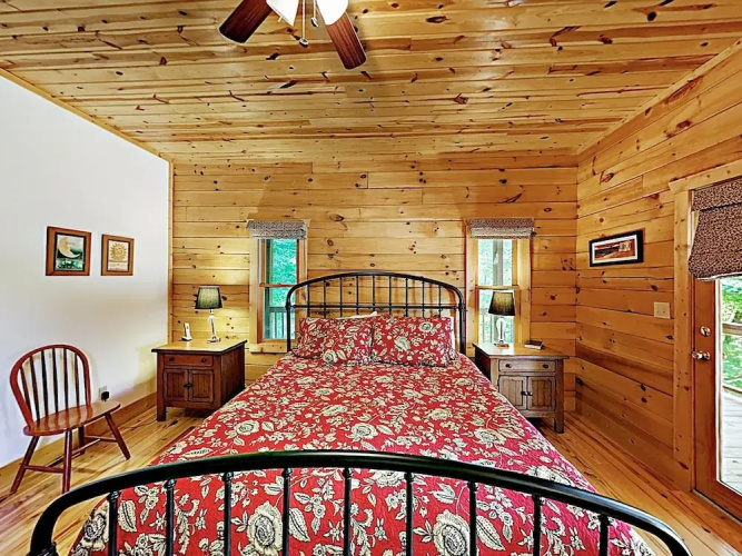 1876 Mars Hill - 5 Br Home