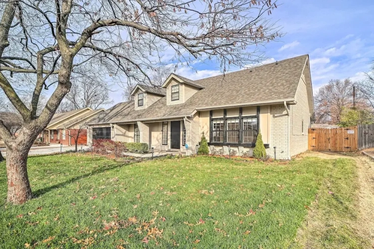 4 Bedrooms Cottage