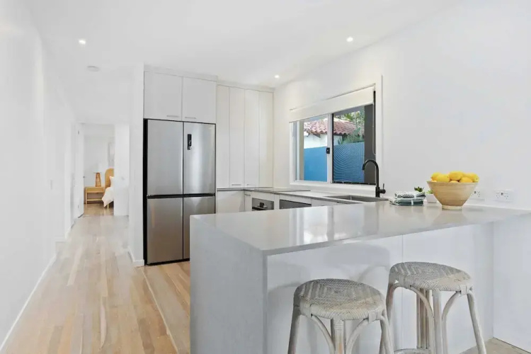 Albatross Beachfront 3 Bedroom Apartment
