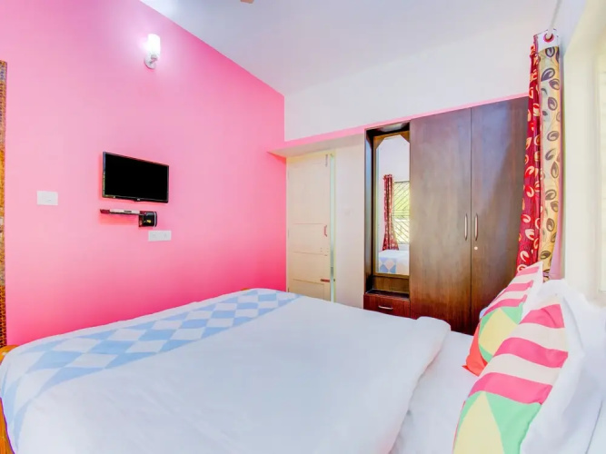 Oyo Home 23219 Bright Studio