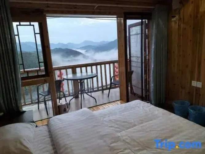 Standard Double room with mountain view