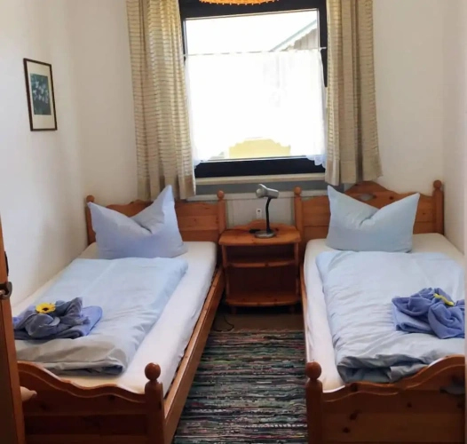 2 Bedrooms Apartment with mountain view