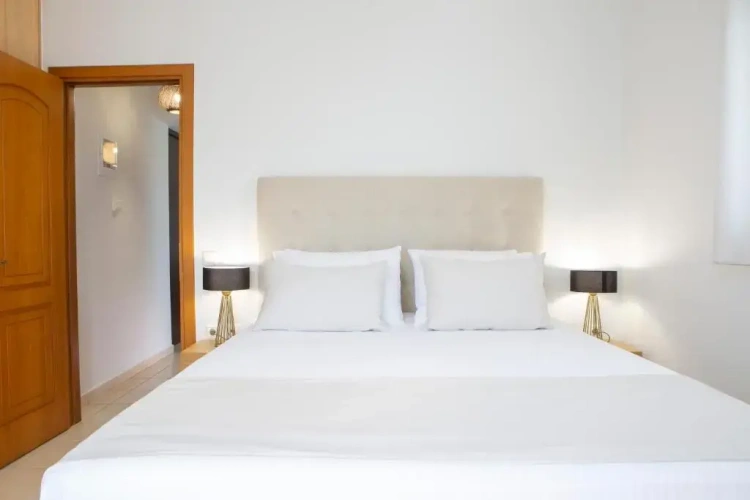 1 Bedroom Deluxe Apartment