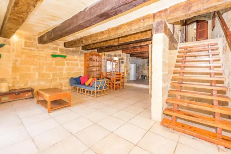 Farmhouse Cala2