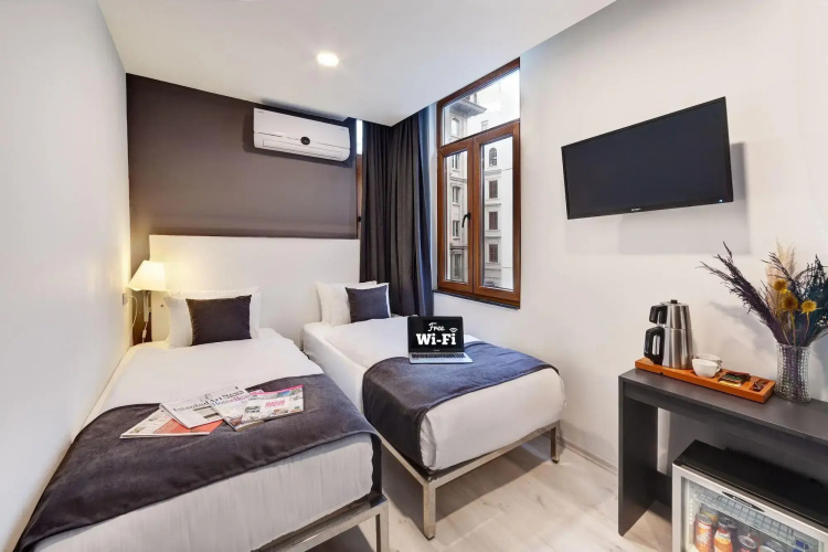 Lime Garden Hotel